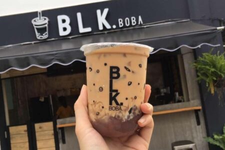 แบลคโบบา (BLK.BOBA) 200,000 บาท