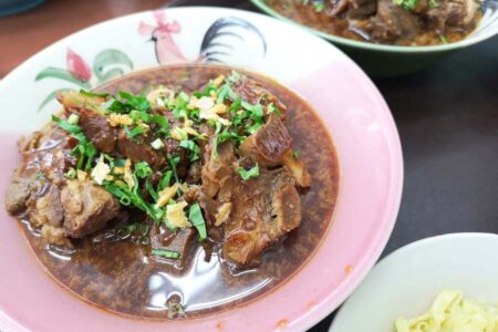 ก๋วยเตี๋ยวเรือสี่พระยา (SiphayaNooddle) 99,000 บาท