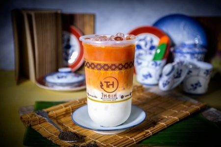 ไทยเท่ คาเฟ่ (Thaithae Café) 69,000 บาท