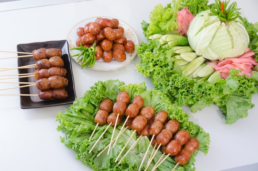 ไส้กรอกอีสานบางแค คุณกบ (Sausage Northeastern Style by Kob) 4,999 บาท