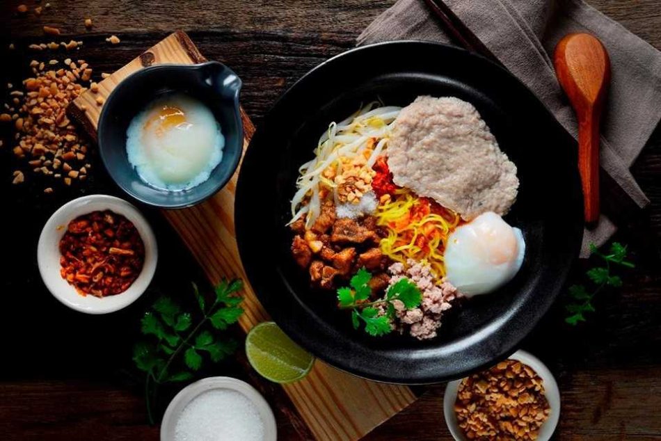 ก๋วยเตี๋ยวหมูเด้งดึ๋ง (Moodengdung Noodle) 89,000 บาท