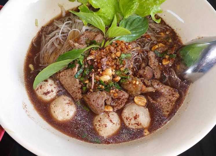 ก๋วยเตี๋ยวเรือหนองหาร (Nongharn Noodle) 10,000 บาท
