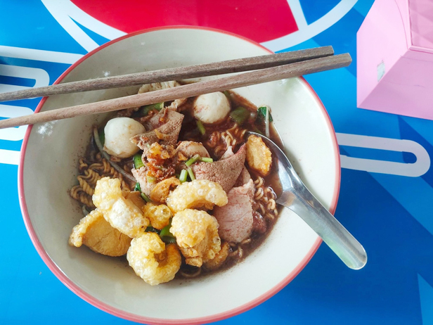 ก๋วยเตี๋ยวเตาถ่าน บายพาส-กาญจนบุรี (Tao Than Bypass Noodle) 69,000 บาท